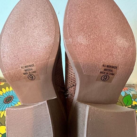 Faux Suede Brown heeled ankle booties - Picture 5 of 6